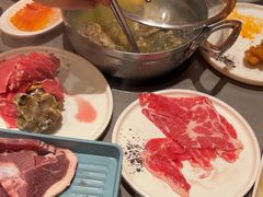 -黑金·寻焰自助百汇·烤肉·火锅(中街店)