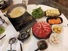 -鲜入围煮花胶鸡海鲜火锅