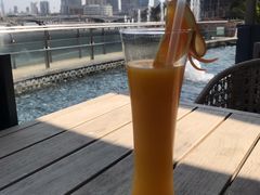 鲜榨橙汁-MONICH牛排融合餐厅(和义大道购物中心店)