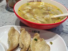 -小杨生煎(金山百联购物中心3楼店)