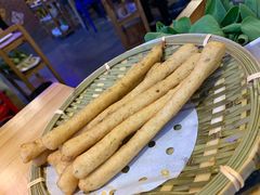 茴香小油条-小小河边鱼(天润城店)