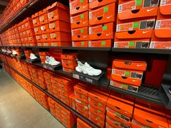 -NIKE上海青浦优选体验店