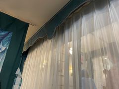 -悦享绿山墙西餐厅