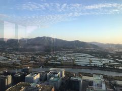 -长富金茂大厦