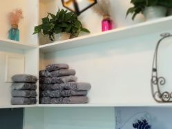 -DL HAIR SALON