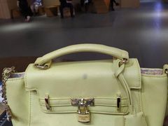 -爱革·奢品·鞋包·衣物·家居(博荟广场店)