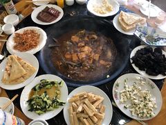 -山城家常菜铁锅炖鱼
