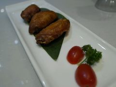 -佰搭果·广式茶餐厅(西华路店)