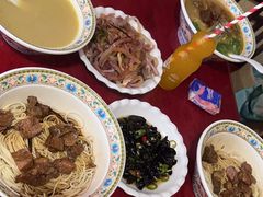 -金杨拉面王小吃面馆·牛三宝面·红烧牛肉粉