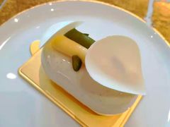 日本柚子伊朗开心果蛋糕-Chikalicious(新天地店)