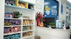 -鲸鱼堡亲子恒温泳池游泳俱乐部(彰泰天街店)