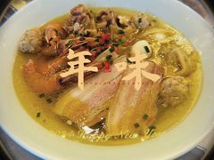 三鲜肉皮汤-湯記傳菜