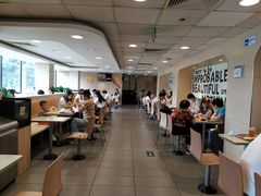 大堂-麦当劳(军博店)