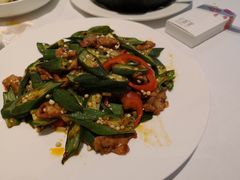 秋葵炒猪面肉-花城苑广府菜(侨鑫店)