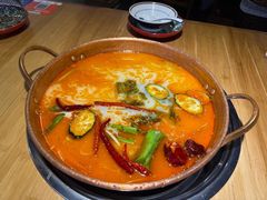 -洱火云南酸菜牛肉火锅(石景山当代商城店)