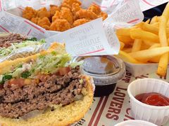 -The Habit Burger Grill 哈比特汉堡(复兴soho店)