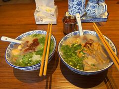 小潘特色鸭血粉丝汤-小潘记鸭血粉丝汤