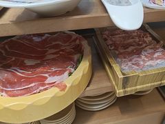 -老牌坊云南鱼豆花火锅(哈西万达店)