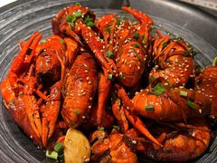 -肥肥虾庄·金牌油焖大虾(首义路店)