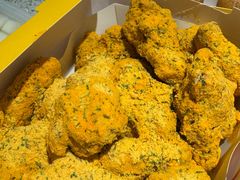 -BHC炸鸡(明洞总店)