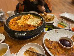 土豆排骨火锅-喇喇排骨火锅·传统韩式脊骨汤(望京西园总店)