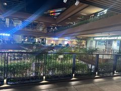 -瑞虹新天地月亮湾