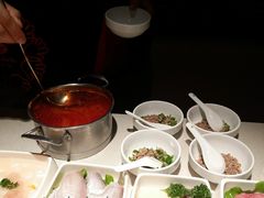 -海底捞火锅鲜切牛肉主题店(长寿路店)