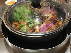 -胡须佬鸡煲四季火锅店(石厦西村直营店)