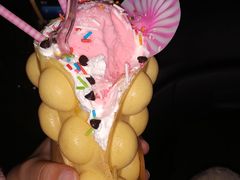 冰淇淋鸡蛋仔-大学城美食街