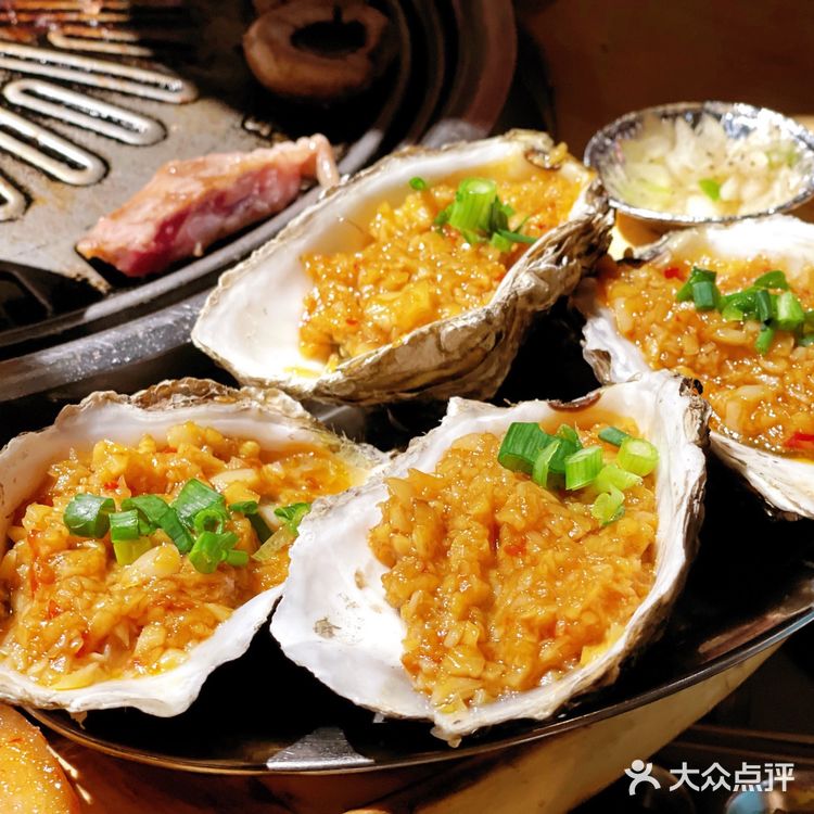 大口吃肉，大碗喝酒，peace yo！