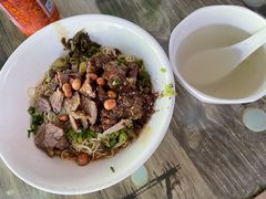 -阿阳牛腩腌面店