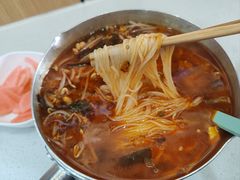 -叶伟胡辣壳面(两路口店)