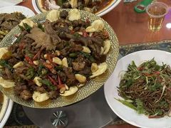 -郑小二山东特色炒鸡店(红小巷店)