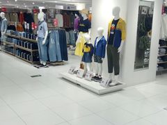 -优衣库(上海正大广场店)