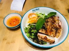 烤鸡扒配捞檬粉-越小品·越南餐厅(万科里店)