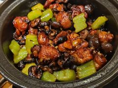 黄焖鸡-渝半城经典川粤菜(重庆天地店)