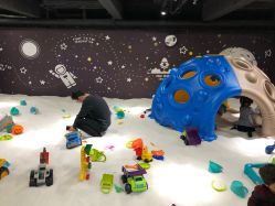 -MINI MARS KIDS CLUB亲子家庭中心(长宁天山店)