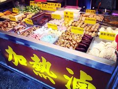 -六合夜市