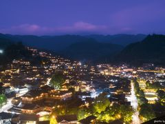 -西江千户苗寨-百年吊脚楼