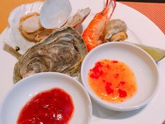 -大中华希尔顿酒店-念自助餐·嗨啤·小龙虾