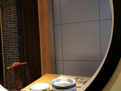 包厢-陈阿婆鱼头泡饼·京味菜(复兴路店)