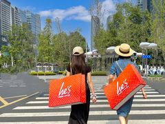 -何师烧烤·香辣蟹·川菜·30年老品牌(太古里旗舰店)