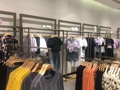 -URBAN REVIVO(佛山南海万达广场店)