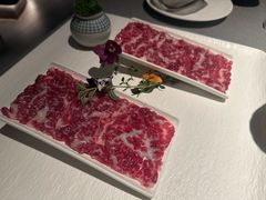 -左庭右院鲜牛肉火锅黑金店(陆家嘴中心店)