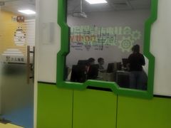 -童程童美·信息学竞赛·乐高机器人编程(长宁来福士校区)