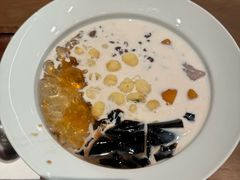 -RUXU入续糖水铺与包(卓悦中心店)