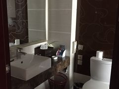 -锦龙国际酒店(天津奥体中心华苑地铁站店)