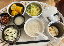 -童谣里医疗级月子中心(独栋湖景店)