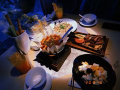 -穹六人间 people 6(岳阳路店)