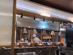 -金马门国际美食百汇(珞喻路店)
